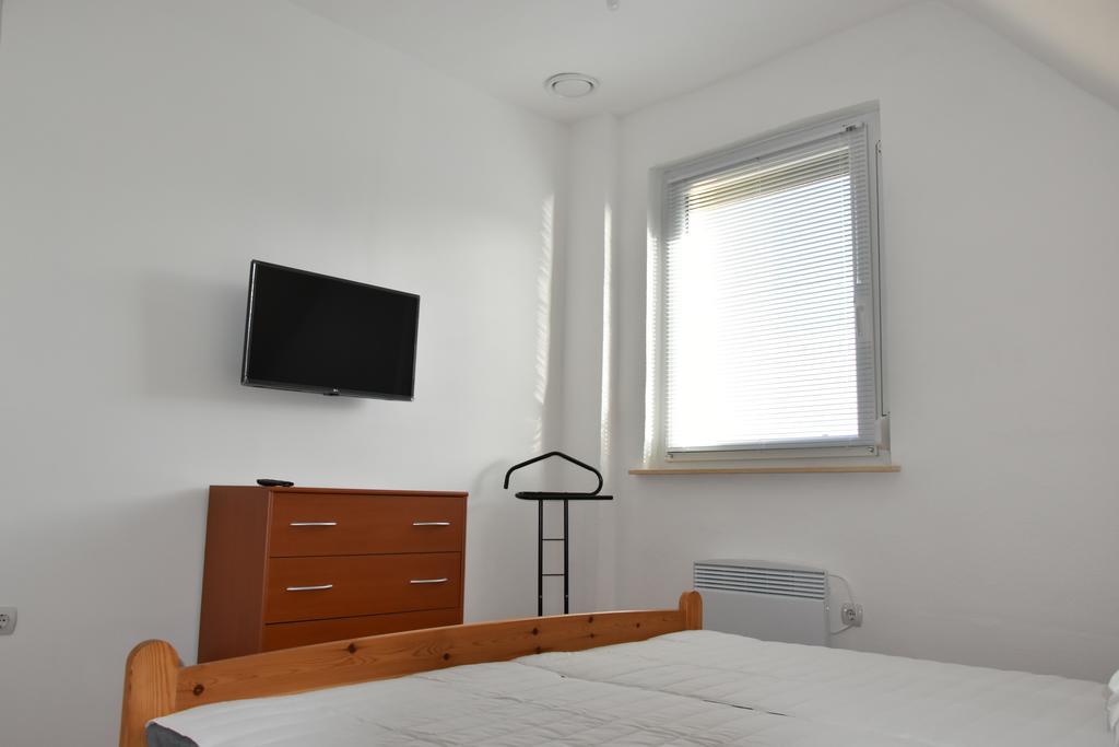 Csevi Apartmanhaz Mezőkövesd Exterior foto